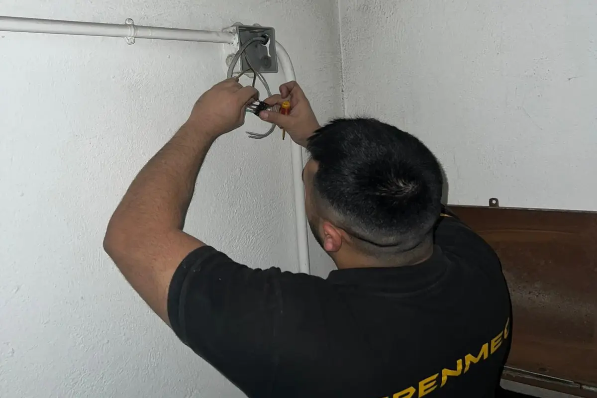 Electricista industrial en Castellón: servicios, habilitación y cuándo necesitas uno